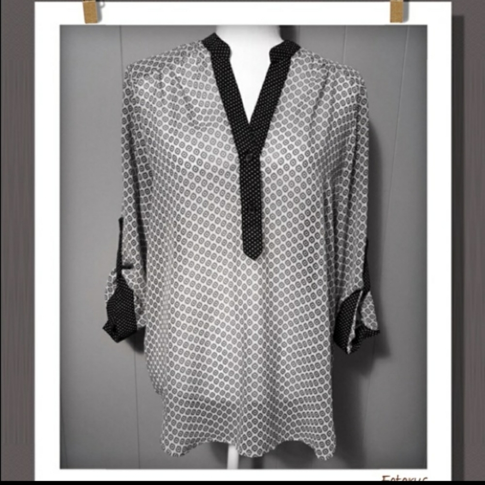 Maurice’s Black and White Top
